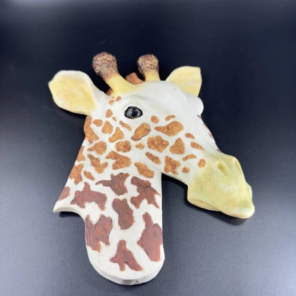 2003 Giraffe Head Wall Mount Mask by Home Interiors Resin Figural Wall‎ Hanging